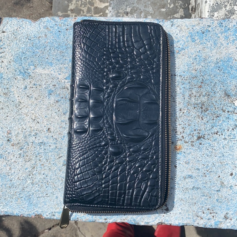 BRAHMIN Faux Alligator in Leather Wallet Hand Clutch Purse w/ Gold Leather Liner